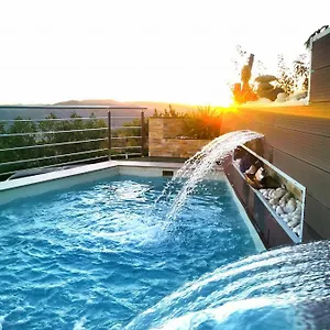 https://magical-andalusian-vacation.es-andalucia.com